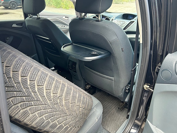 Ford C-Max 7 of 9