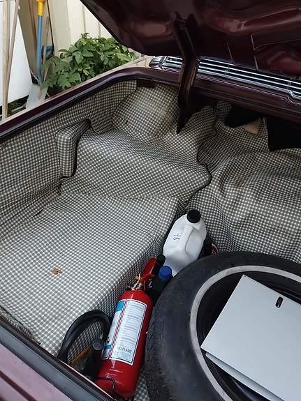Ford Thunderbird 4 of 5