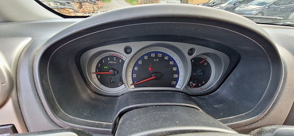 Isuzu D-max 4 of 5