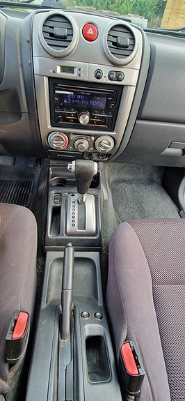 Isuzu D-max 3 of 5