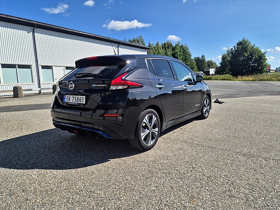 Nissan Leaf 5 of 5