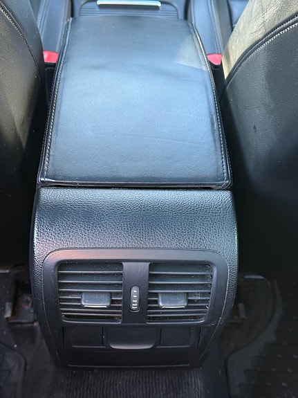 Volkswagen Passat 10 of 30