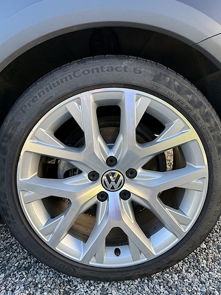 Volkswagen Passat 17 of 30