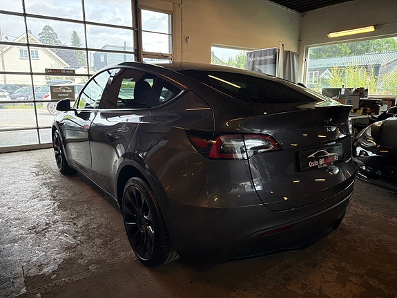 Tesla Model Y 3 of 13