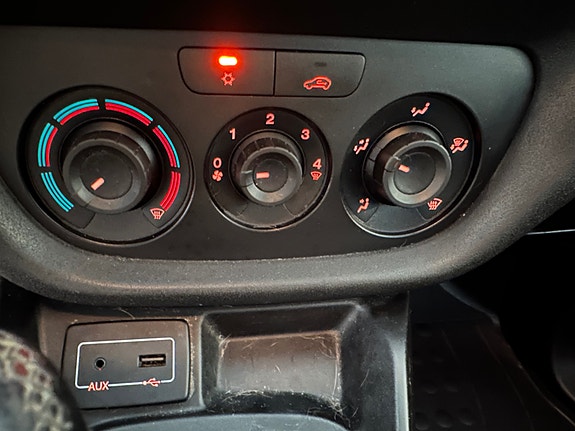 Fiat Doblo 24 of 28