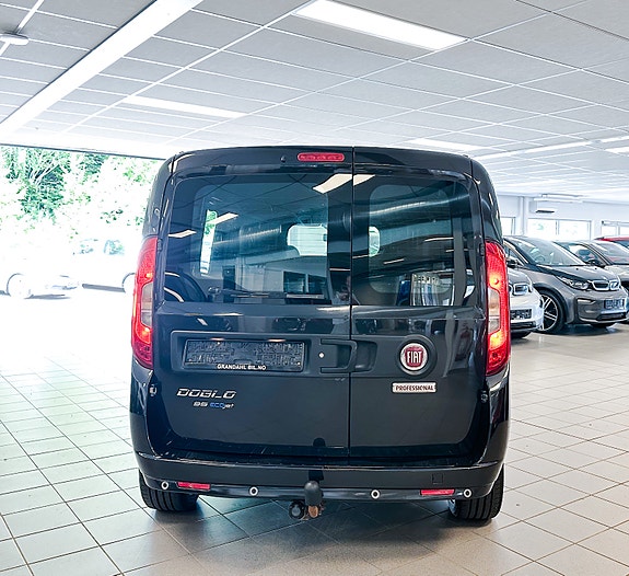 Fiat Doblo 7 of 28