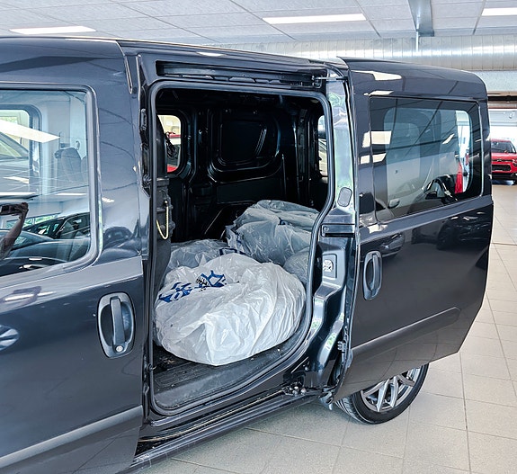 Fiat Doblo 9 of 28