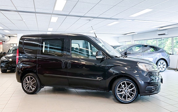 Fiat Doblo 2 of 28