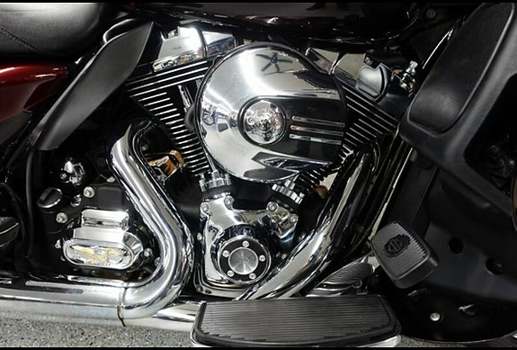 Harley-Davidson FLHTK Electra Glide Ultra Limited 5 of 5