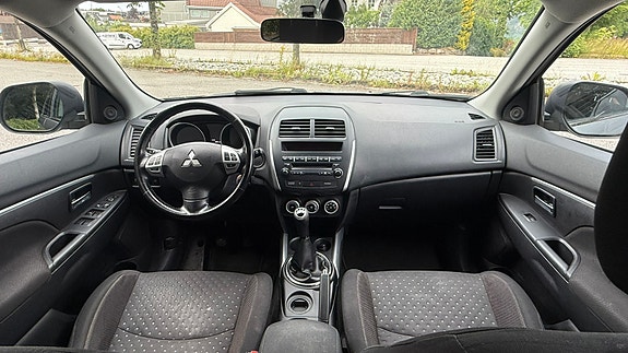 Mitsubishi ASX 11 of 16