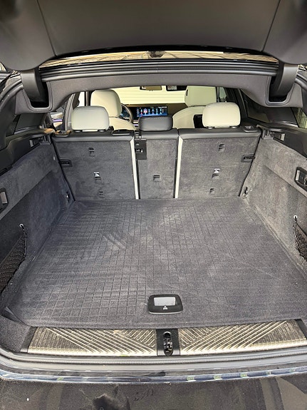 BMW i5 20 of 30