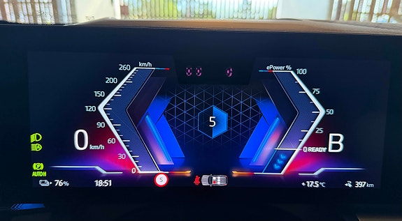 BMW i5 27 of 30