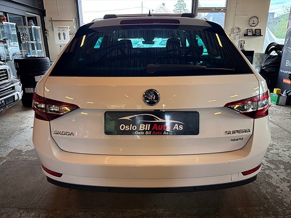 Skoda Superb 5 of 18