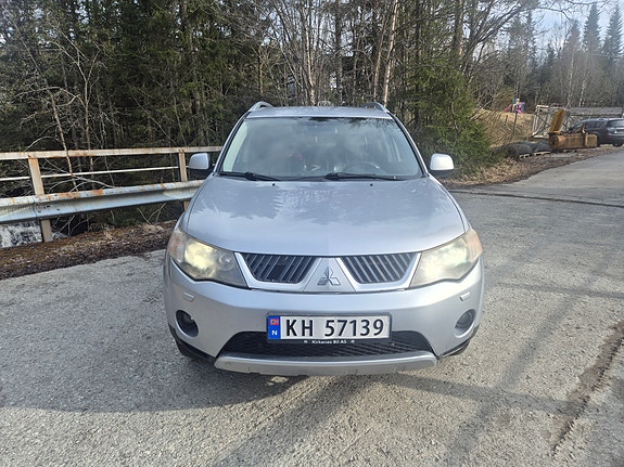 Mitsubishi Outlander 4 of 6