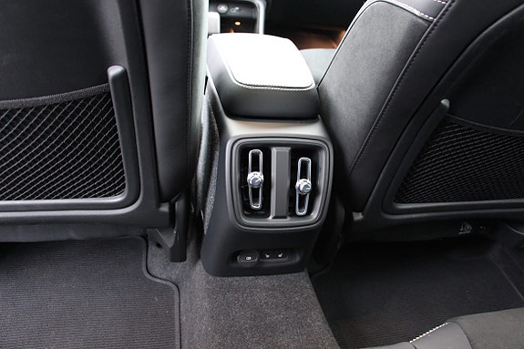 Volvo C40 19 of 30