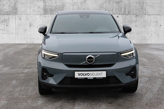 Volvo C40 2 of 30