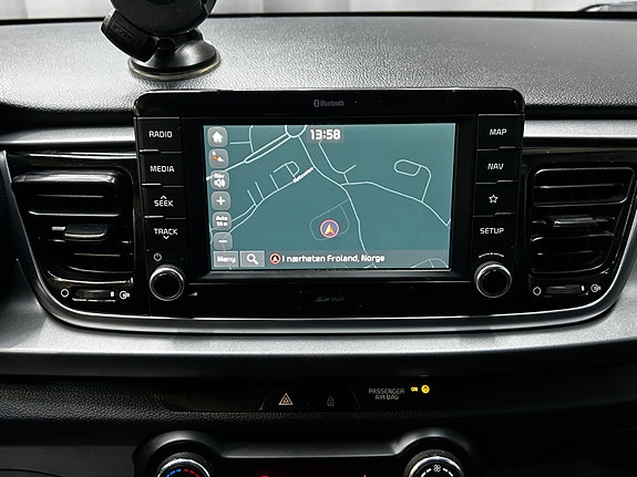 Kia Rio 21 of 30