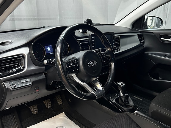 Kia Rio 13 of 30