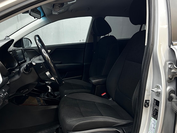 Kia Rio 12 of 30