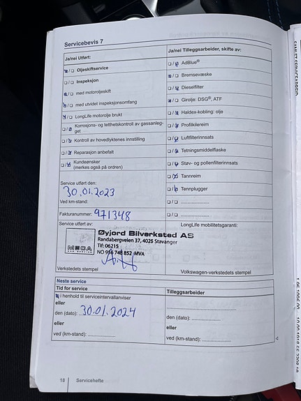 Volkswagen Passat 19 of 22