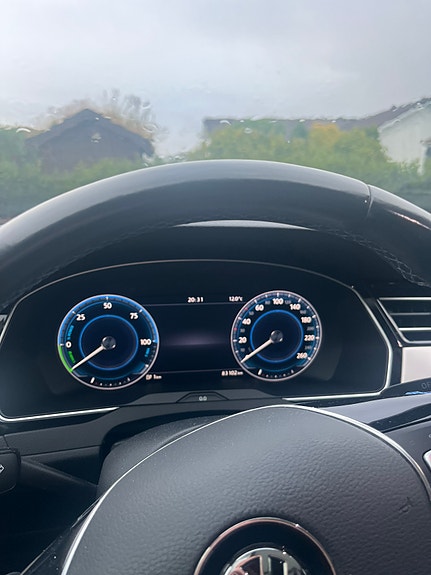 Volkswagen Passat 4 of 22