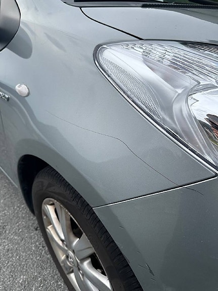 Toyota Yaris 12 of 17