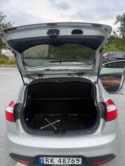 Kia Rio 13 of 15
