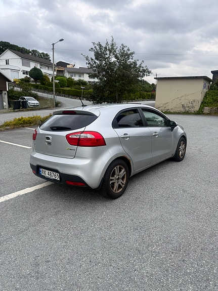 Kia Rio 3 of 5