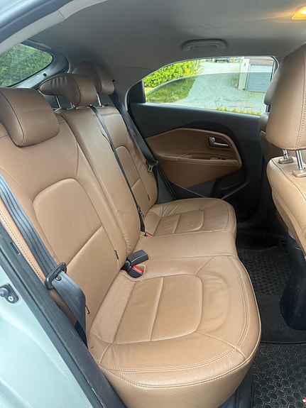 Kia Rio 11 of 15