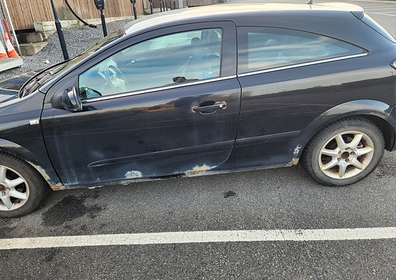 Opel Astra 3 of 5