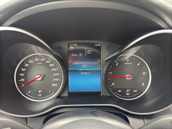 Mercedes-Benz C220 d 29 of 29