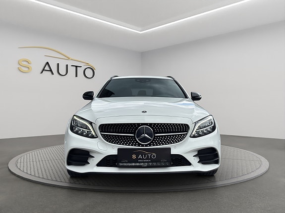 Mercedes-Benz C220 d 2 of 29