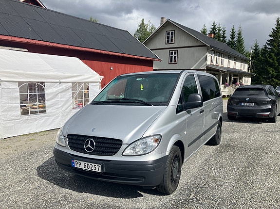 Mercedes-Benz Vito 111 2 of 29