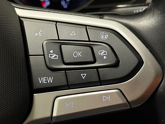 Volkswagen Passat 20 of 30