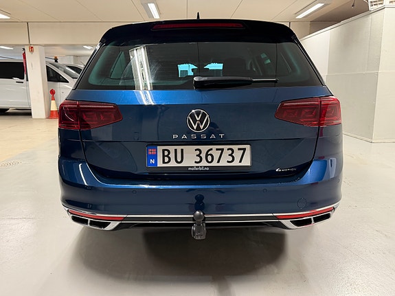 Volkswagen Passat 5 of 30