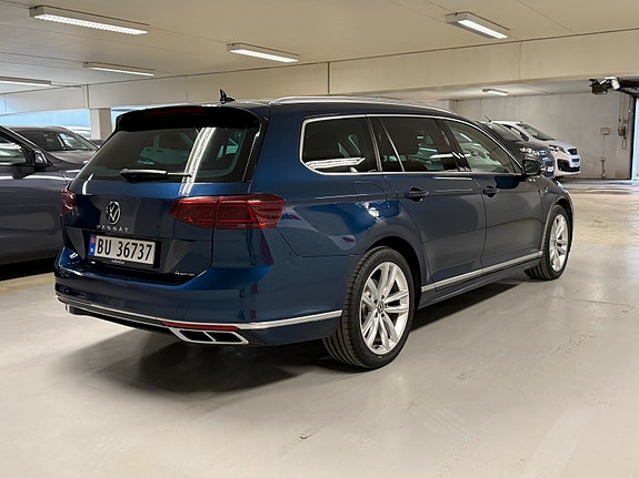 Volkswagen Passat 6 of 30
