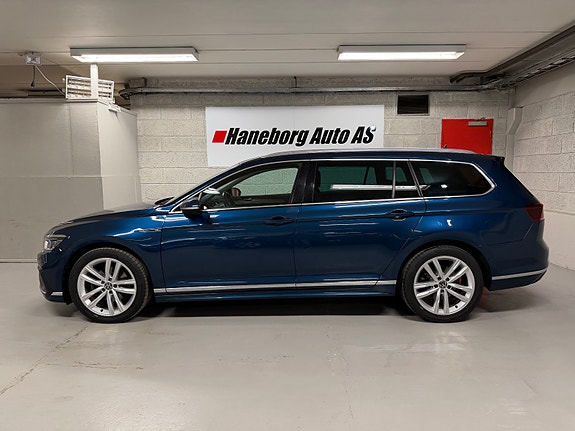 Volkswagen Passat 2 of 30
