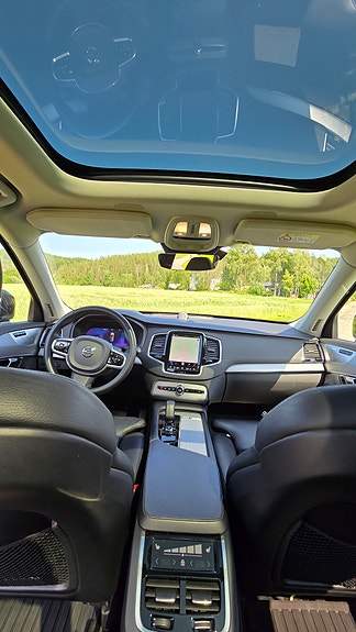 Volvo XC90 9 of 30
