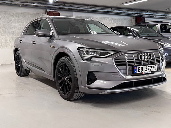 Audi e-tron 7 of 30