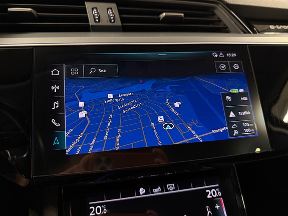Audi e-tron 23 of 30