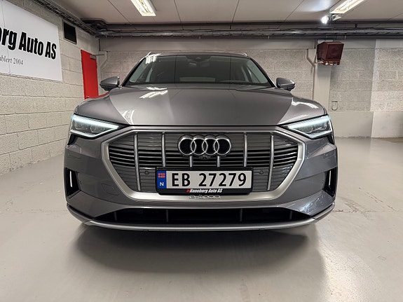 Audi e-tron 9 of 30