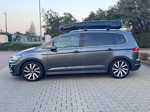 Volkswagen Touran 4 of 5