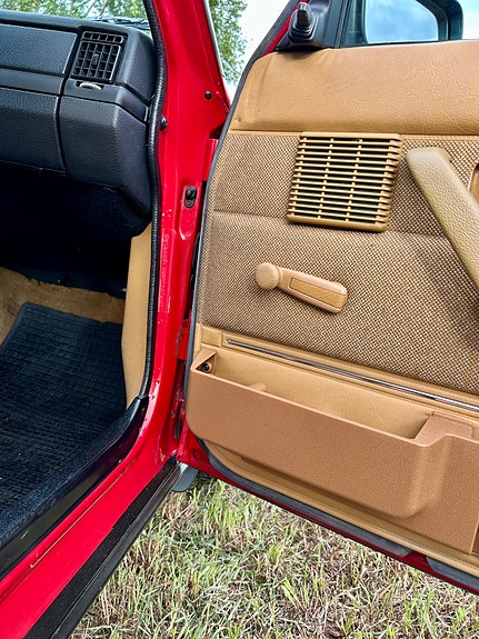 Volvo 240 15 of 30