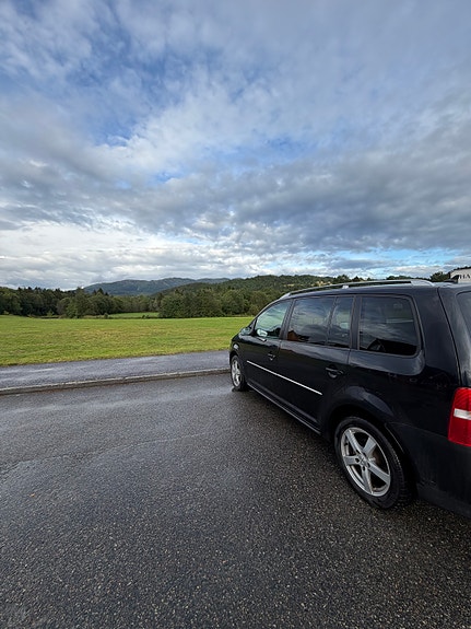 Volkswagen Touran 11 of 11