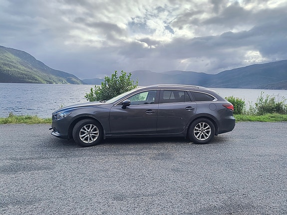 Mazda 6 2 of 27
