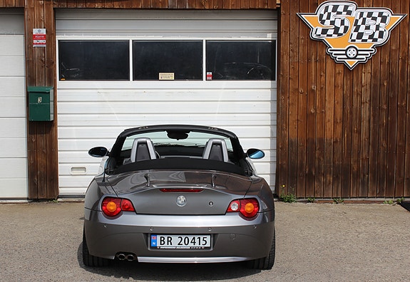 BMW Z4 5 of 5