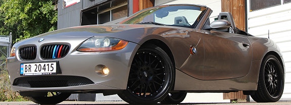 BMW Z4 2 of 5