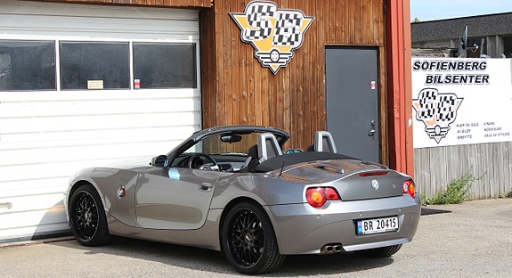 BMW Z4 4 of 5