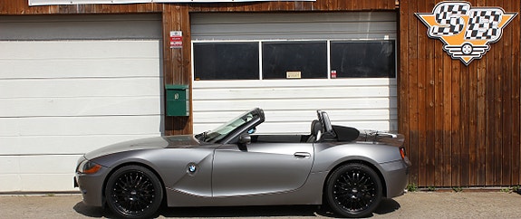 BMW Z4 3 of 5