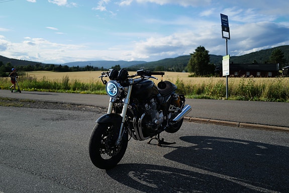 Yamaha XJR 1300 - Cafe Racer 11 of 15